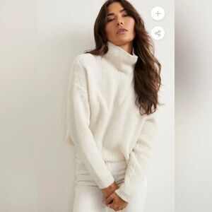Amo Ambition High Neck Knit Crop Sweater Vintage White Alpaca Blend Size Large